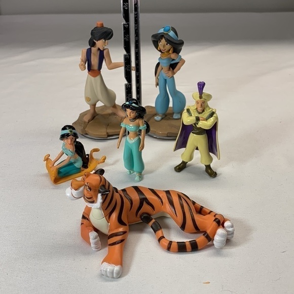 DISNEY Aladdin Figurines and Infinity 2.0 - Lot of 6 - Picture 2 of 8